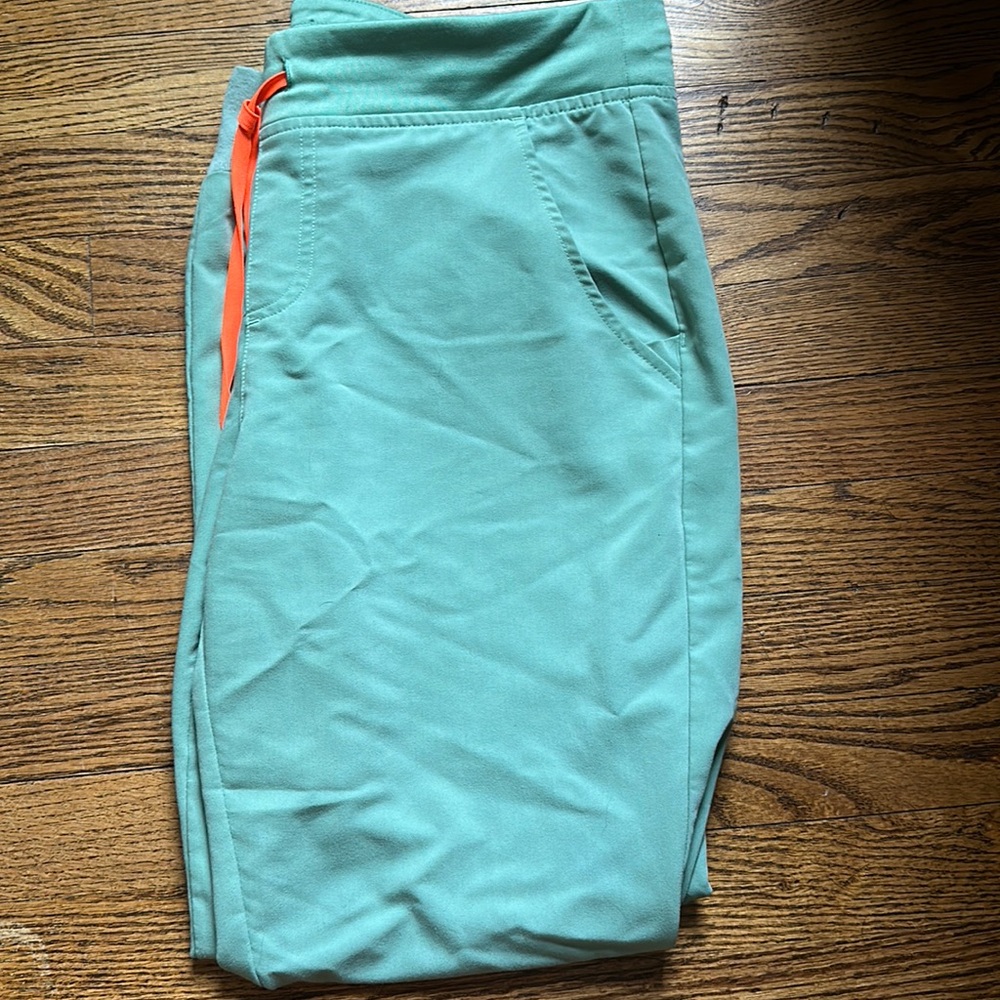 Figs joggers medium bottoms
